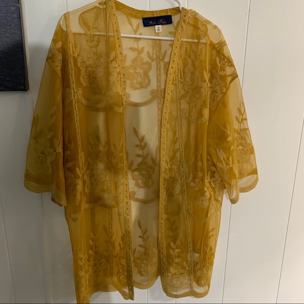 Laced kimono